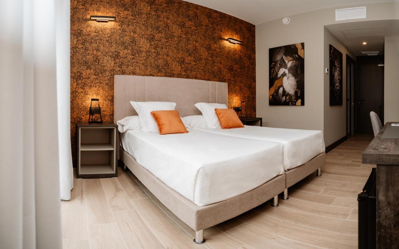 Hotel Gilmar Ореяна ла Виеха Екстериор снимка